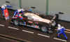Carrera-30428-Peugeot 908 HDI-und-Crew.jpg (104167 Byte)